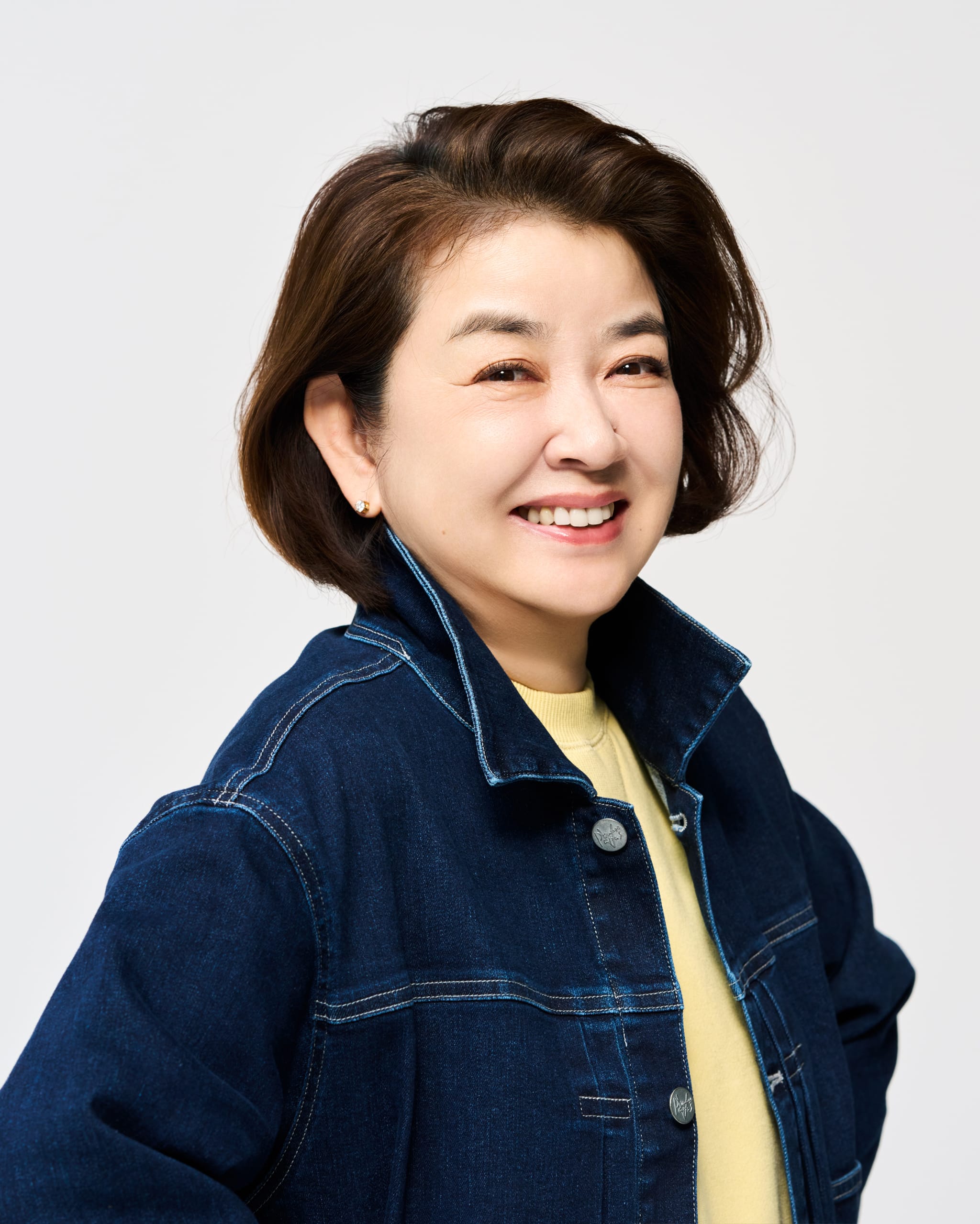 岸本加世子 全身写真
