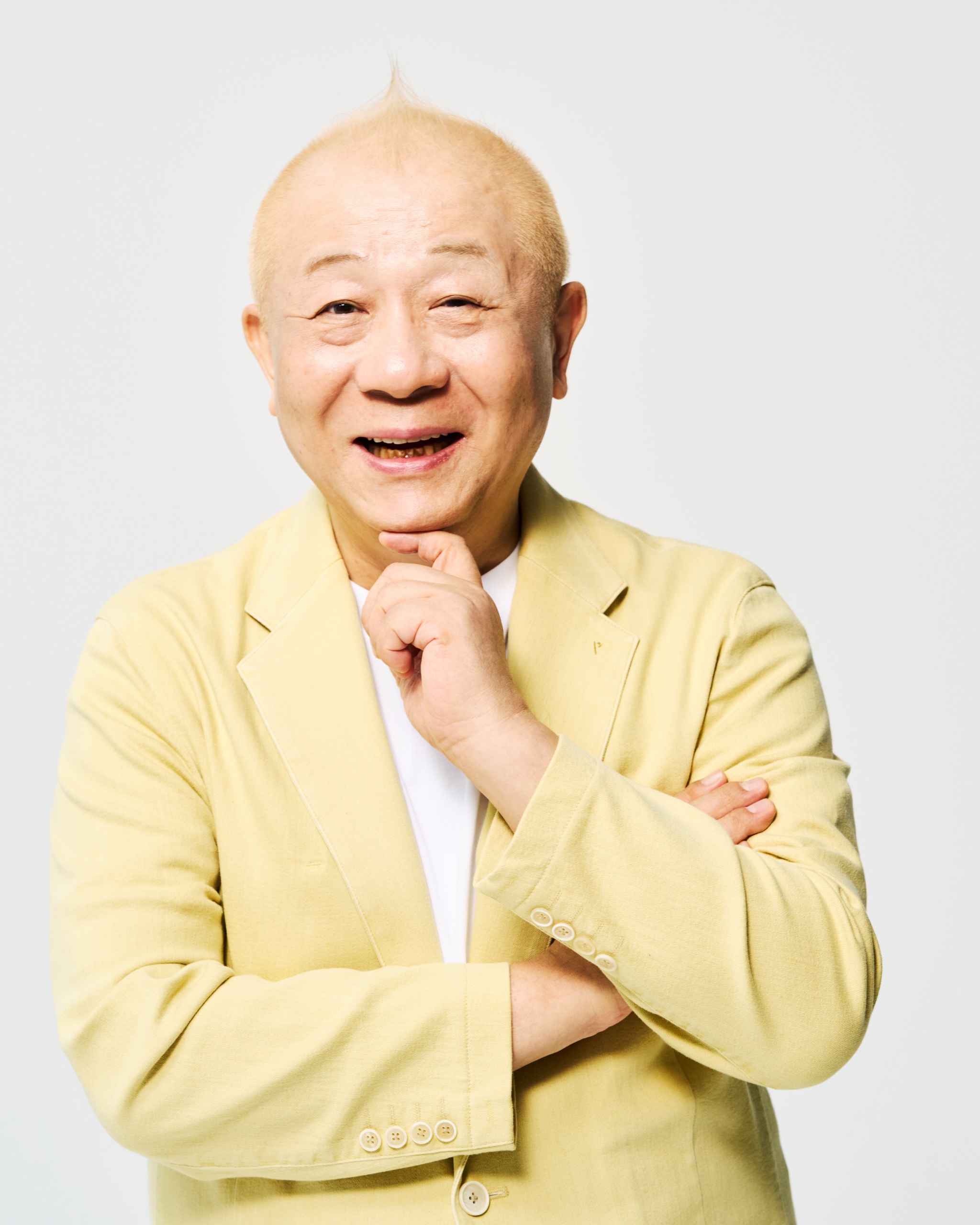 春風亭小朝 全身写真