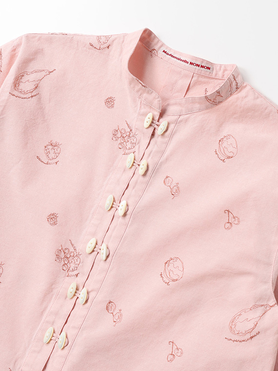 ダンガリーフルーツ刺繍シャツ