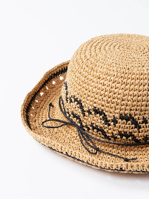 バイカラーペーパーハンドニットクローシュ