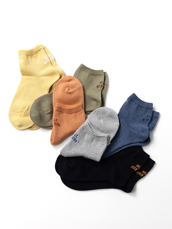 メンコーマ無地 MLLE NON NON刺繍ソックス