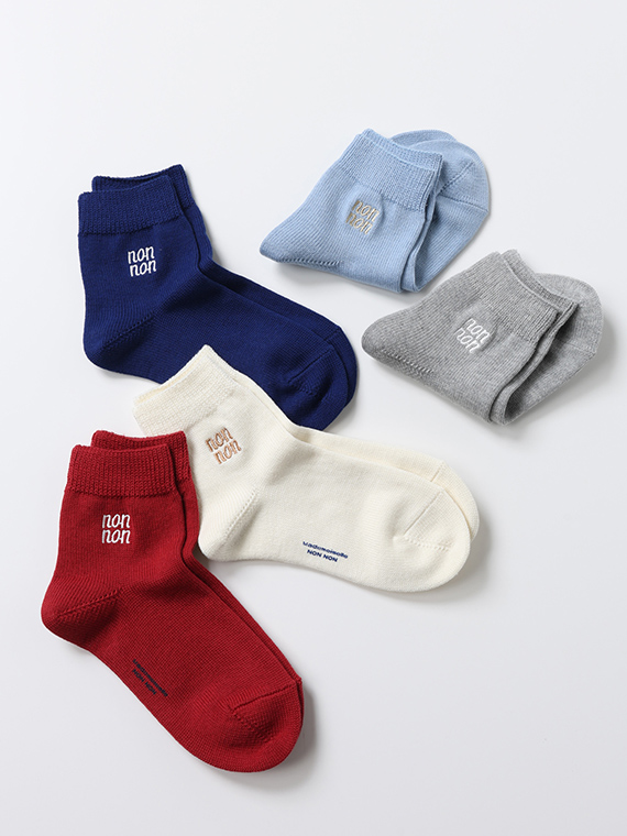 メンコーマ無地 NON NON刺繍ソックス