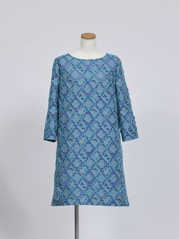 【SALE】モザイク柄カットジャガードチュニック