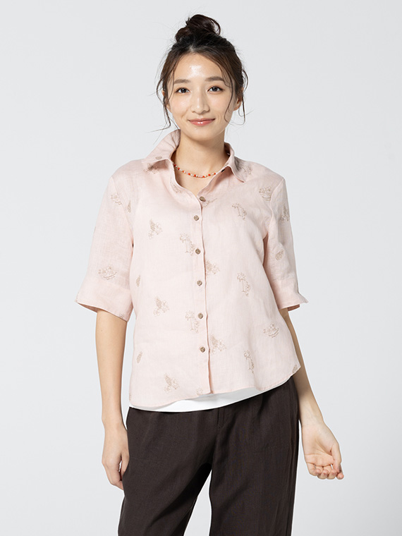 リネンキャンバス ハイビスカス&パイナップル刺繍ブラウス[5分袖]