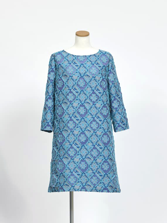 【SALE】モザイク柄カットジャガードチュニック