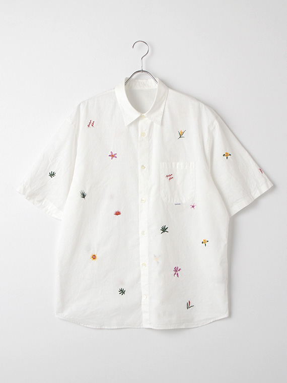 コットンムラ糸シャンブレー刺繍半袖シャツ